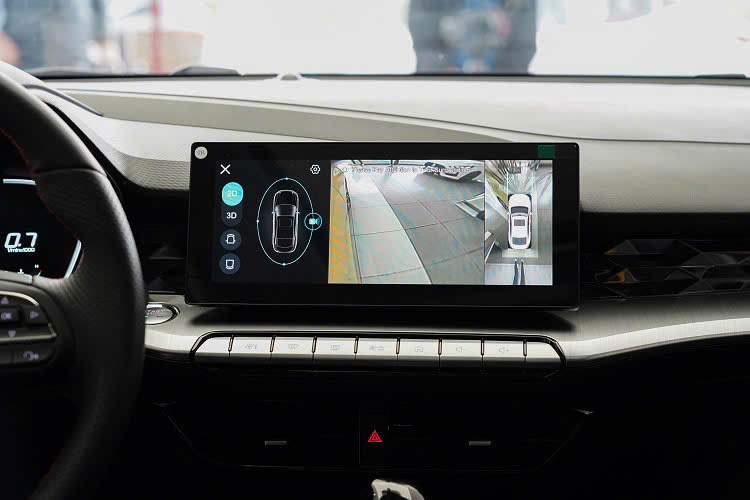 Màn hình giải trí MG5